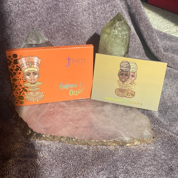 Juvia’s Place Eyeshadow Palette Set - Picture 1 of 3